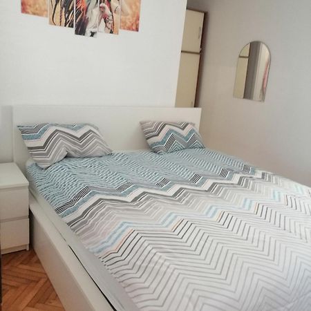 Appartamento Apartman Ivo Baška Voda Camera foto