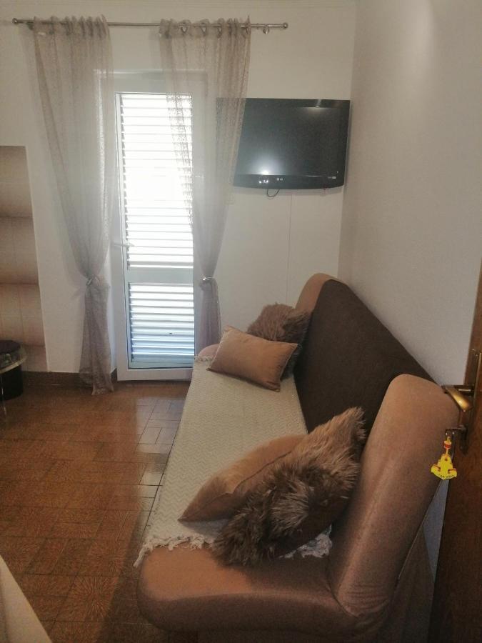 Appartamento Apartman Ivo Baška Voda Esterno foto