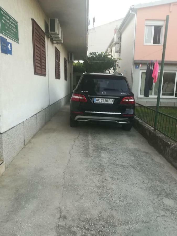 Appartamento Apartman Ivo Baška Voda Esterno foto
